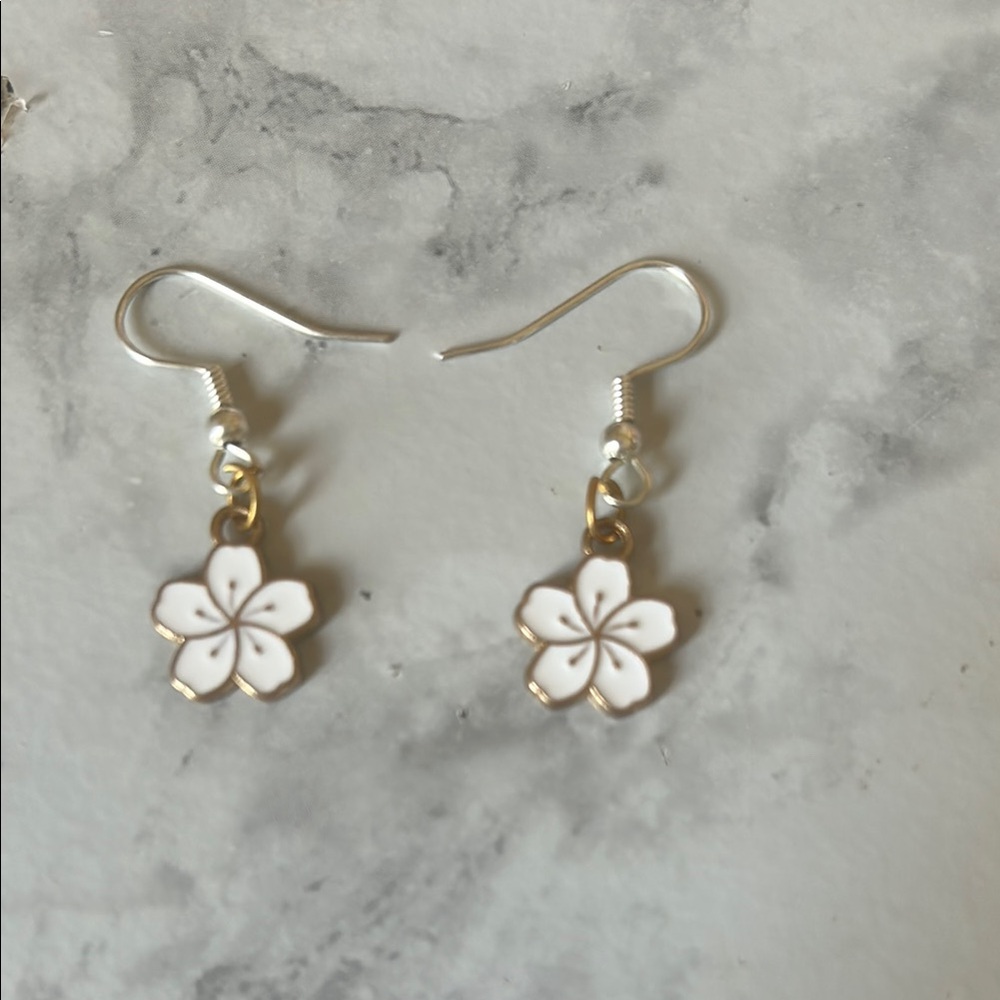 Elegant White Flower Earrings